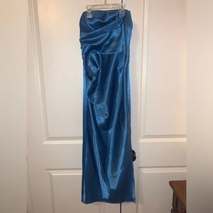 Hello Molly strapless midi cocktail dress